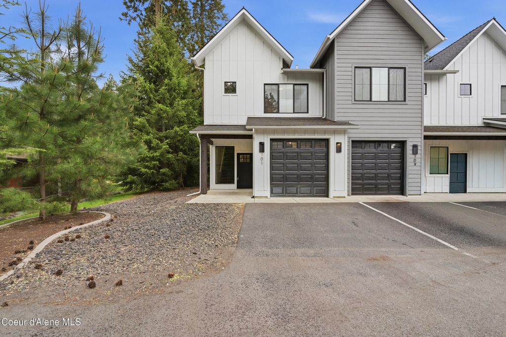 Photo of 955 Grove WAY #UNIT 101, Coeur dAlene, ID 83815 (MLS # 26-5153)