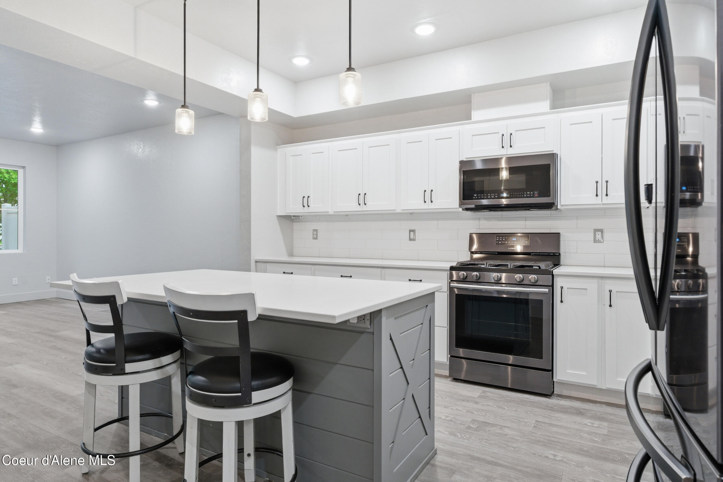 955 Grove UNIT 101