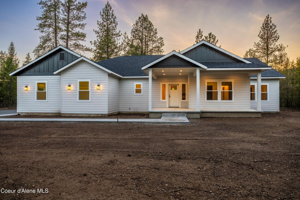 Photo of 150 Atlanta Way, Spirit Lake, ID 83869 (MLS # 26-442)