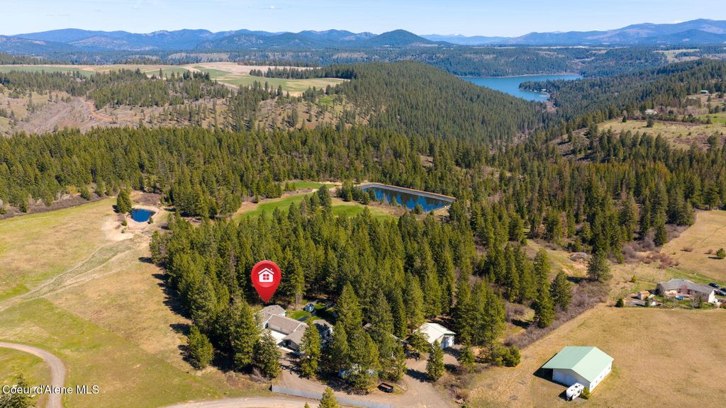 Photo of 30404 Sunray Trl, Worley, ID 83876 (MLS # 26-3580)