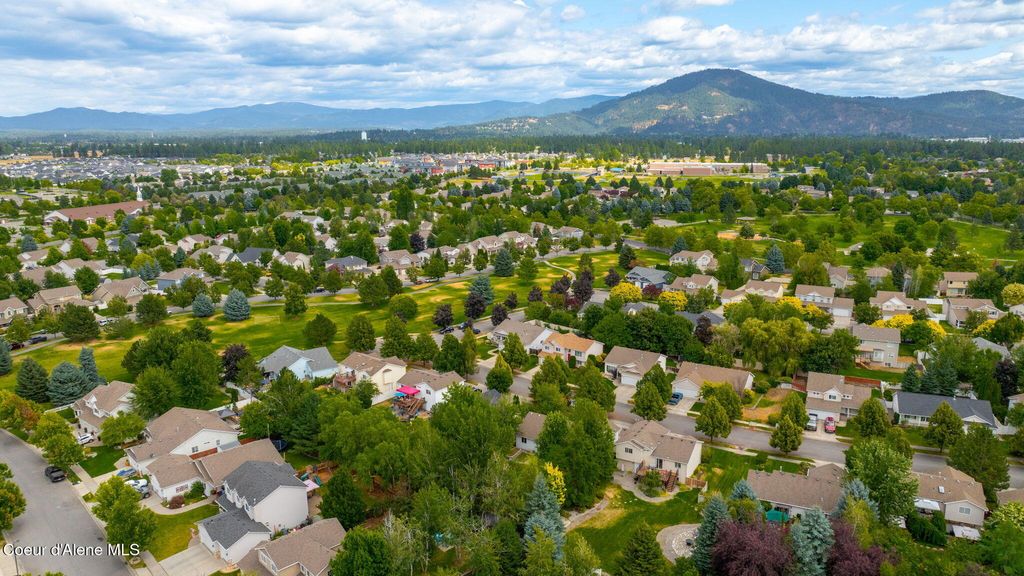 Photo of 5969 Belleville Dr, Coeur dAlene, ID 83815 (MLS # 25-8314)