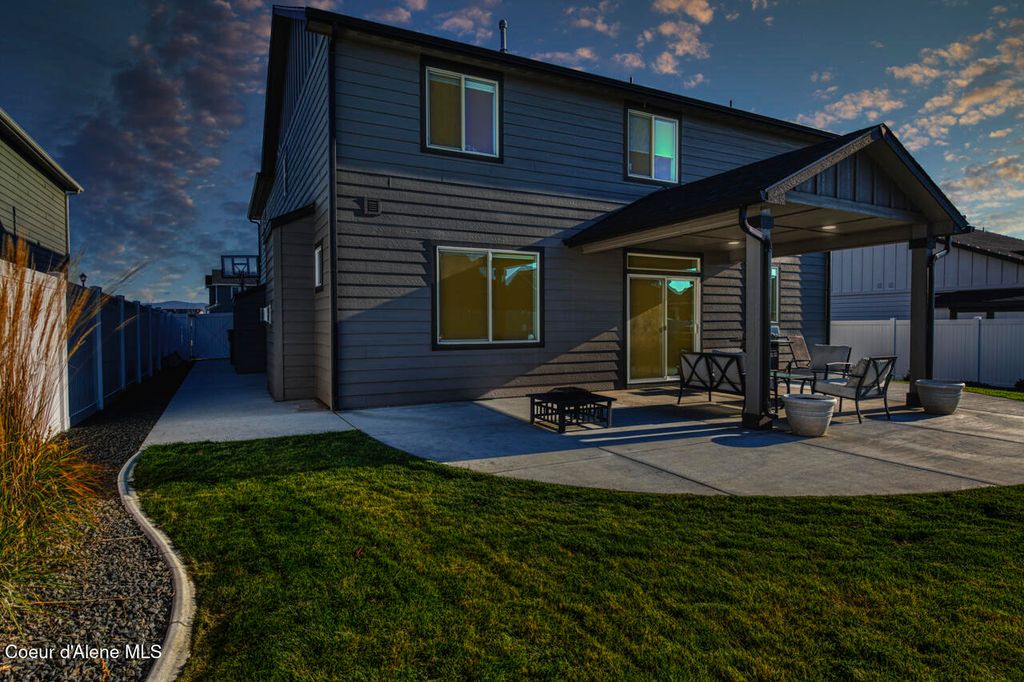 Photo of 12503 Farley Way, Rathdrum, ID 83858 (MLS # 26-1536)