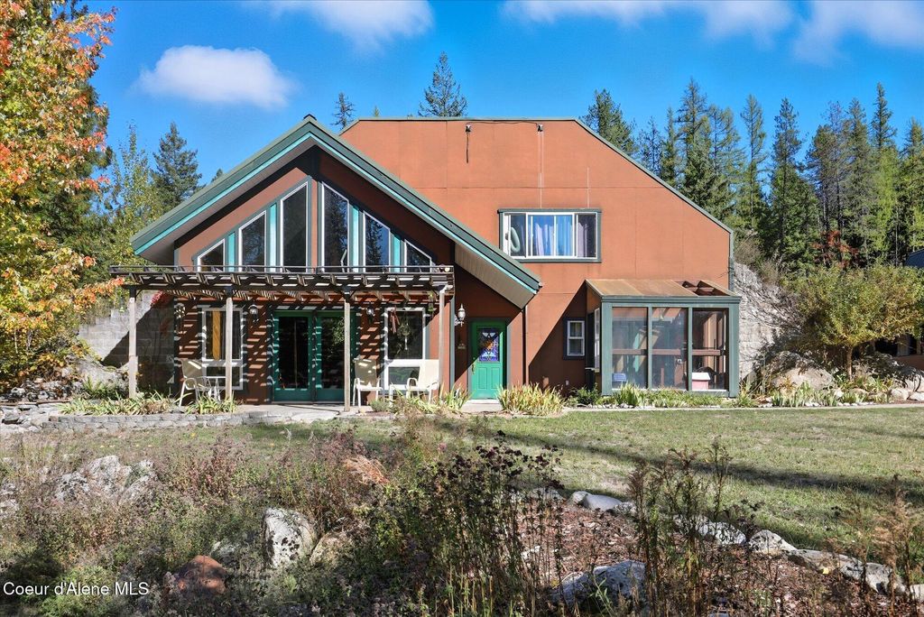 Photo of 347 Homestead Loop, Sandpoint, ID 83864 (MLS # 25-10358)