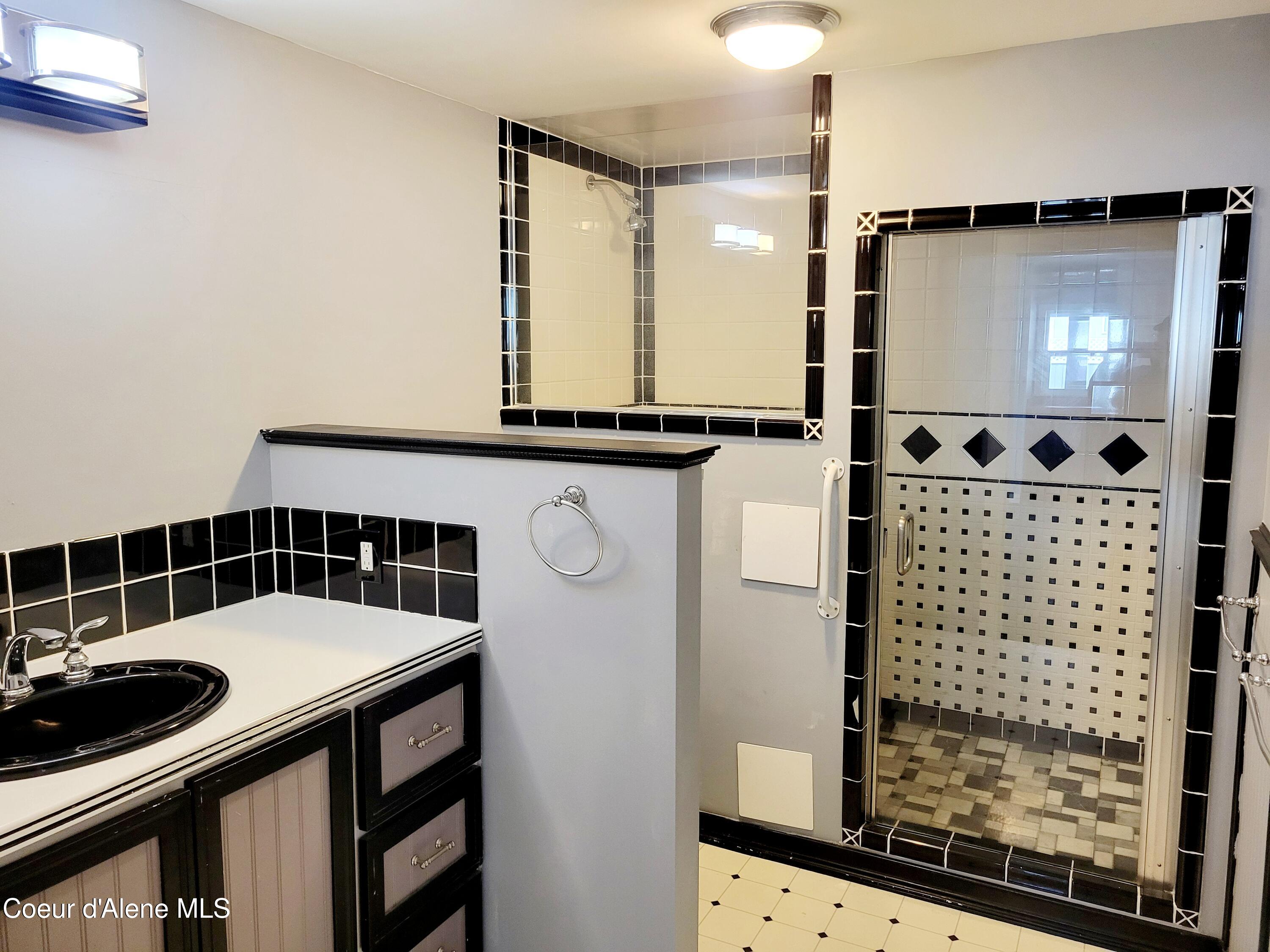 1609 E Elm Ave, Coeur d'Alene, Alaska image 14