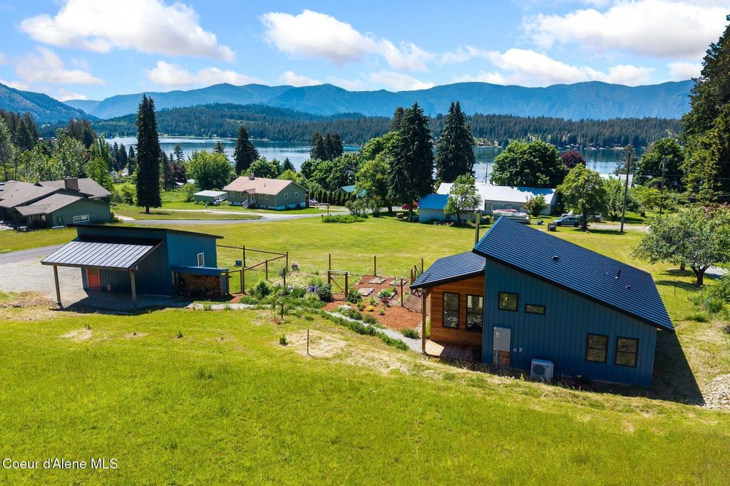 Photo of 307 Cedar, Hope, ID 83836 (MLS # 26-6146)
