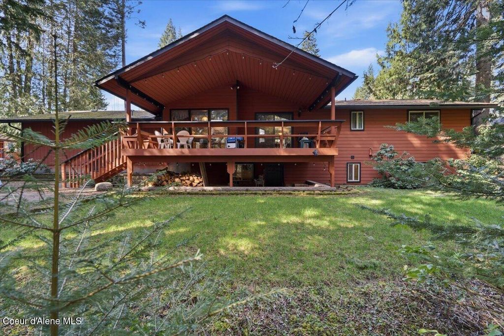 Photo of 12787 Emerald Dr, Hayden, ID 83835 (MLS # 26-2969)