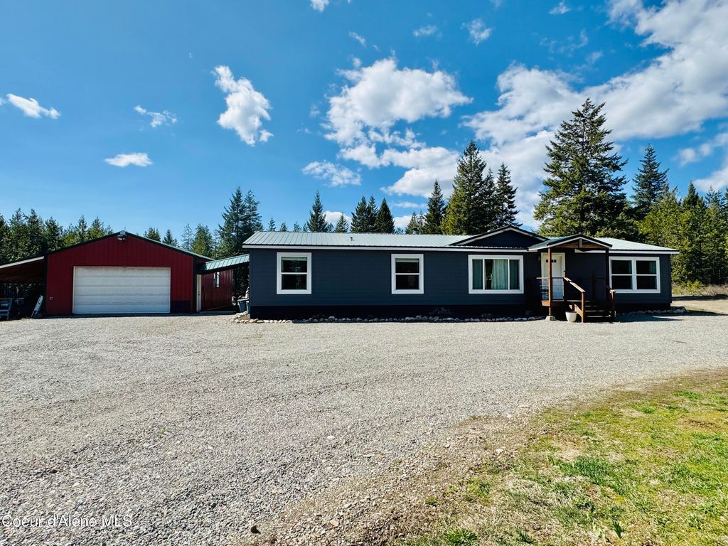 Photo of 4062 Seasons Rd Rd, Rathdrum, ID 83858 (MLS # 25-9931)