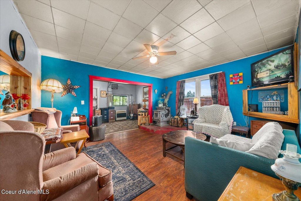 Photo of 299 Railroad Ave, Blanchard, ID 83804 (MLS # 25-11546)