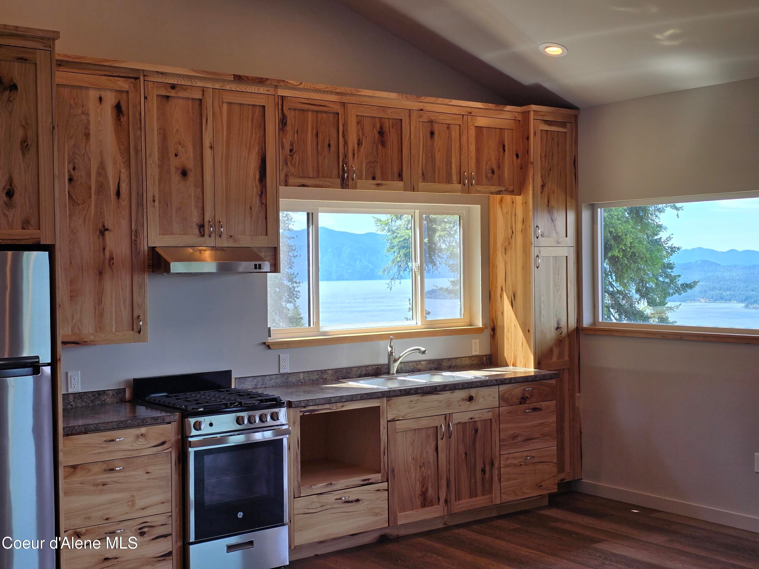 Hope, Idaho, 83836, United States, 3 Bedrooms Bedrooms, ,2 BathroomsBathrooms,Residential,Active,1778763