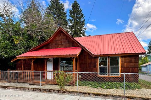 Photo of 220 Main St, Clark Fork, ID 83811 (MLS # 25-10266)