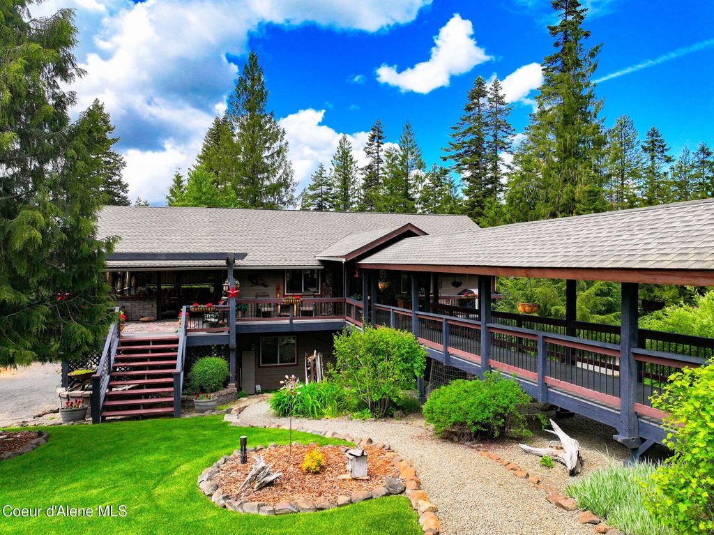 Photo of 629 Flat Creek Creek, St. Maries, ID 83861 (MLS # 25-8520)