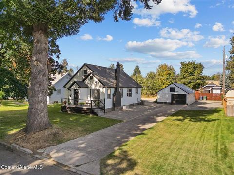 Photo of 1303 ST MARIES, Coeur dAlene, ID 83814 (MLS # 25-10262)