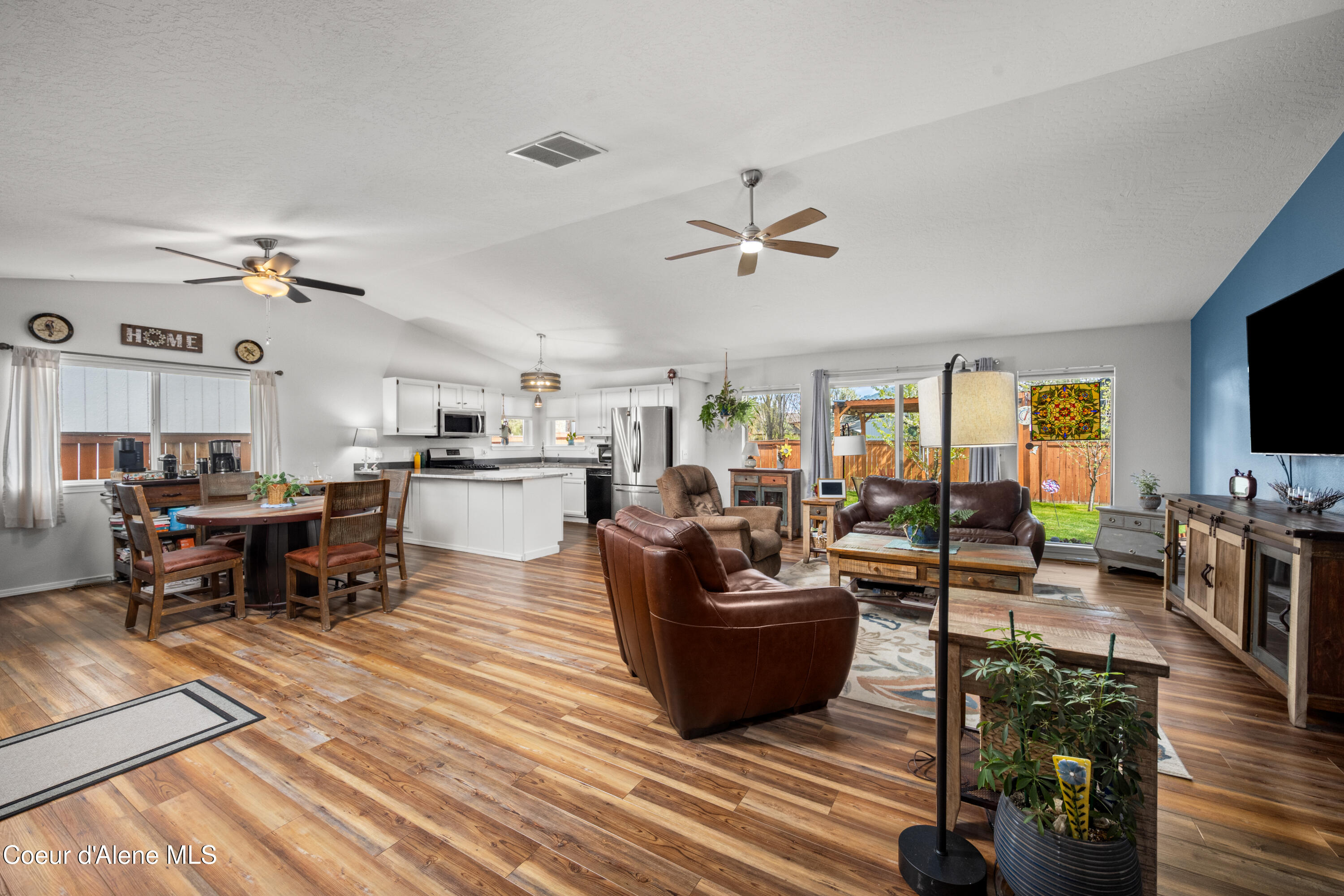 6304 Centennial