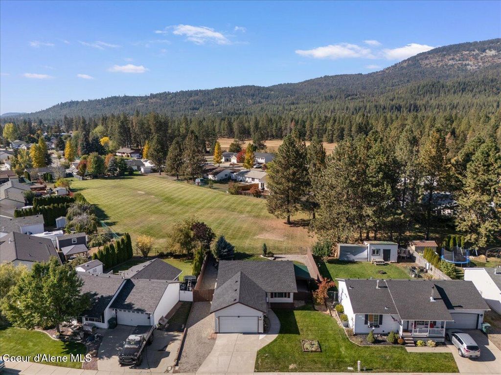 Photo of 6601 KAMLOOPS Dr, Rathdrum, ID 83858 (MLS # 25-10232)
