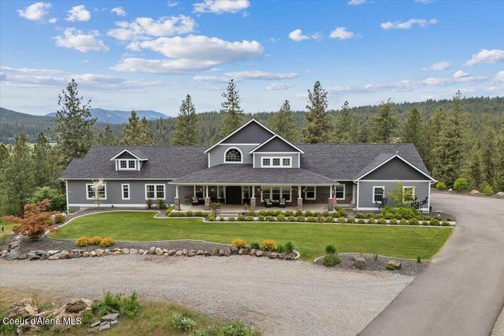 Photo of 2625 Stateline Rd, Liberty Lake, WA 99019 (MLS # 26-5784)