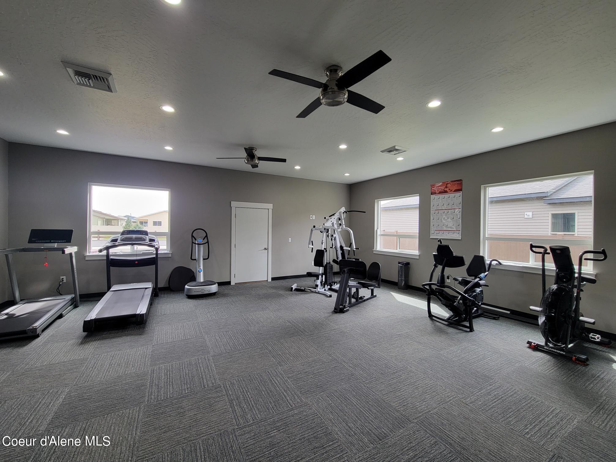 8659 W Hood St, Rathdrum, Idaho image 29