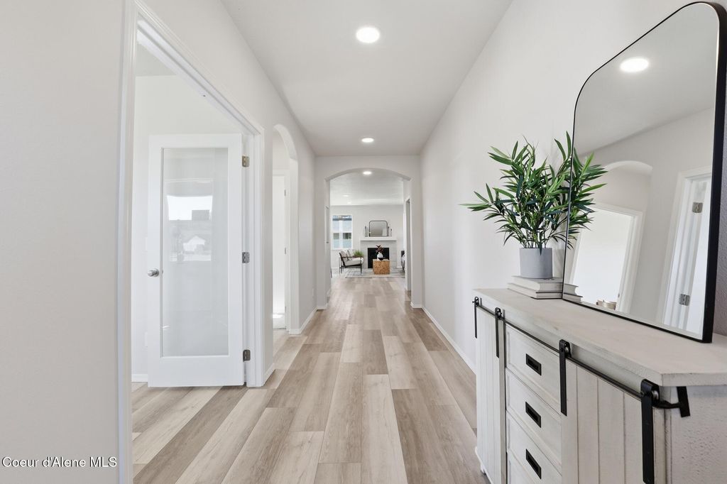 Photo of 13948 APEX Way, Hayden, ID 83835 (MLS # 26-3575)