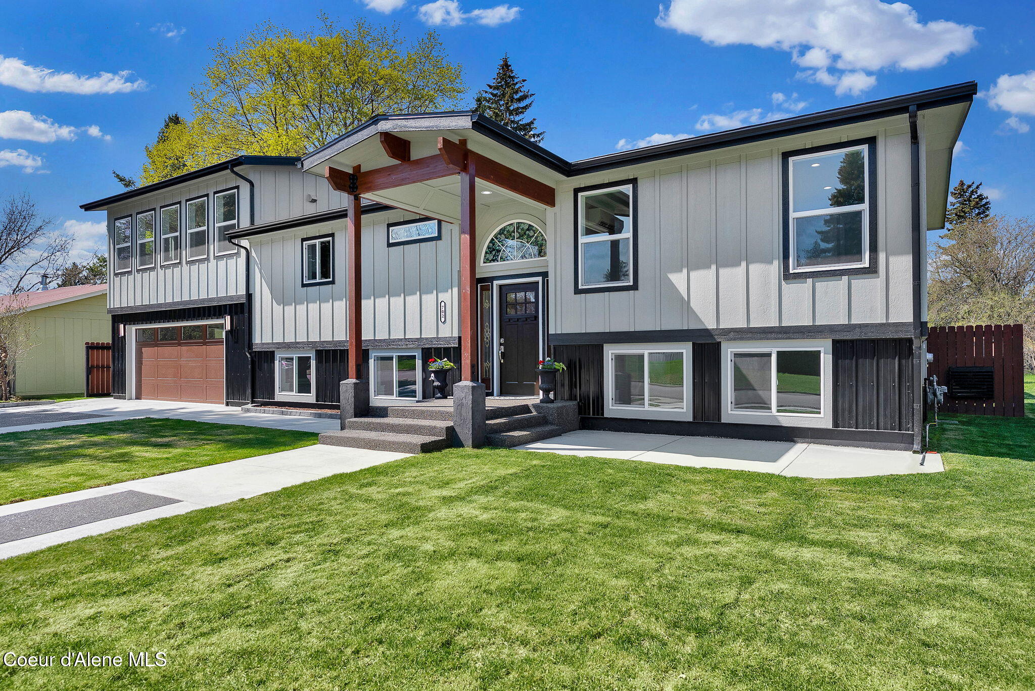 702 Merton Ave., Sandpoint, Alaska image 2
