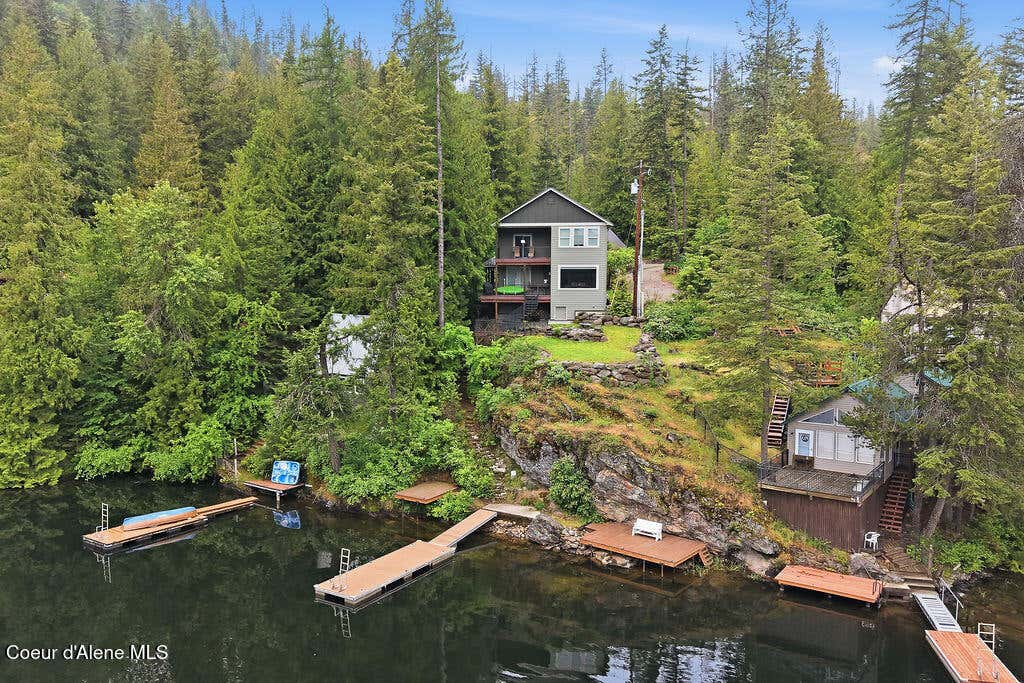 Photo of 23896/2389 Bridge Lake Lake, Rathdrum, ID 83858 (MLS # 26-8806)