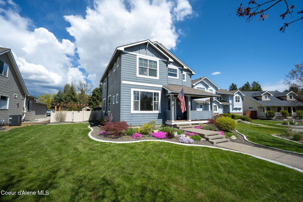 Photo of 957 Kalama Dr, Post Falls, ID 83854 (MLS # 26-4267)