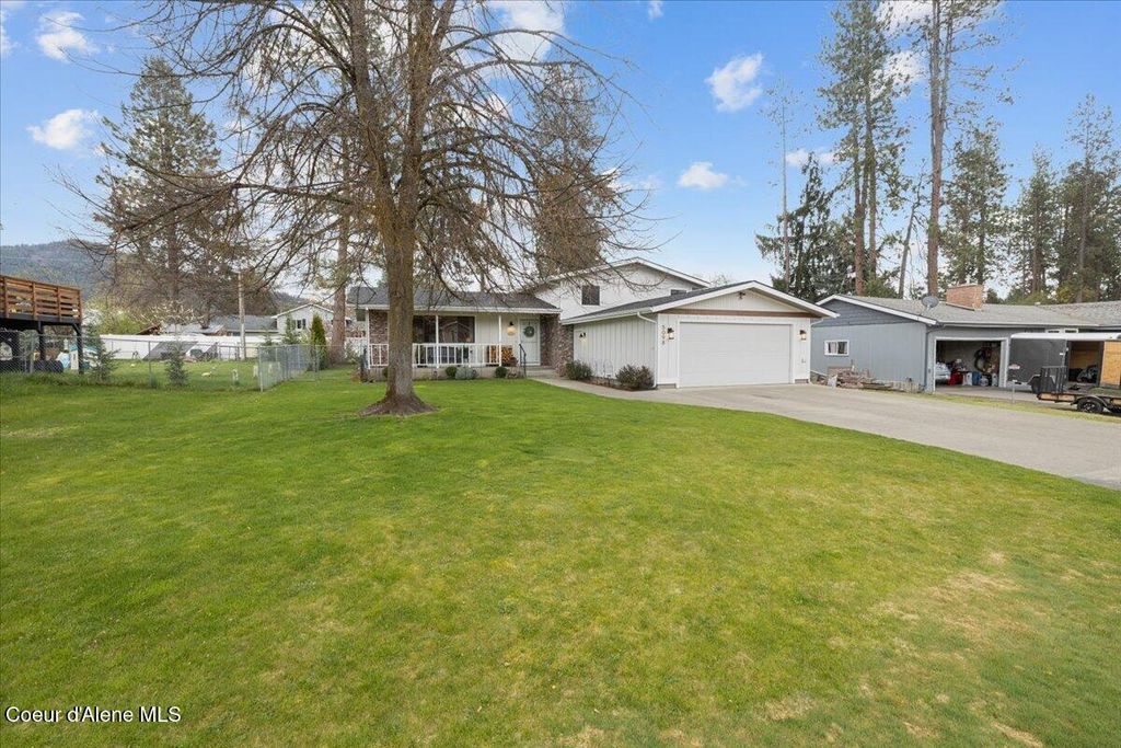 Photo of 5098 Anne St, Coeur dAlene, ID 83815 (MLS # 26-3544)