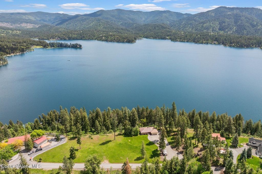 Photo of 5977 McMahon RD, Hayden, ID 83835 (MLS # 26-5279)