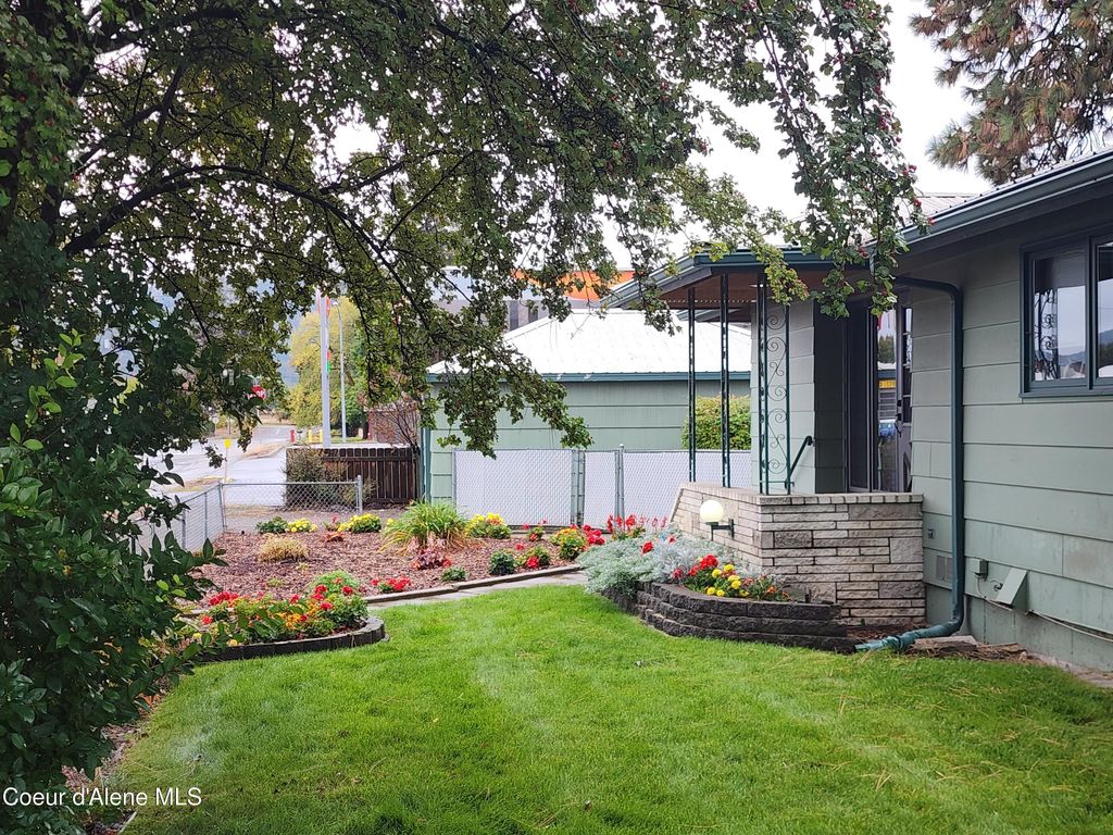 Photo of 212 MULLAN, Post Falls, ID 83854 (MLS # 25-10260)