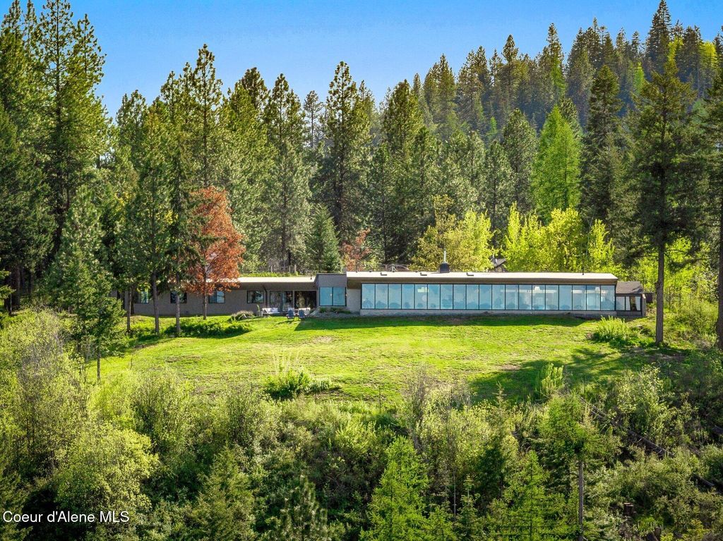 Photo of 7801 EAGLE RIDGE Ridge, Coeur dAlene, ID 83814 (MLS # 25-9663)