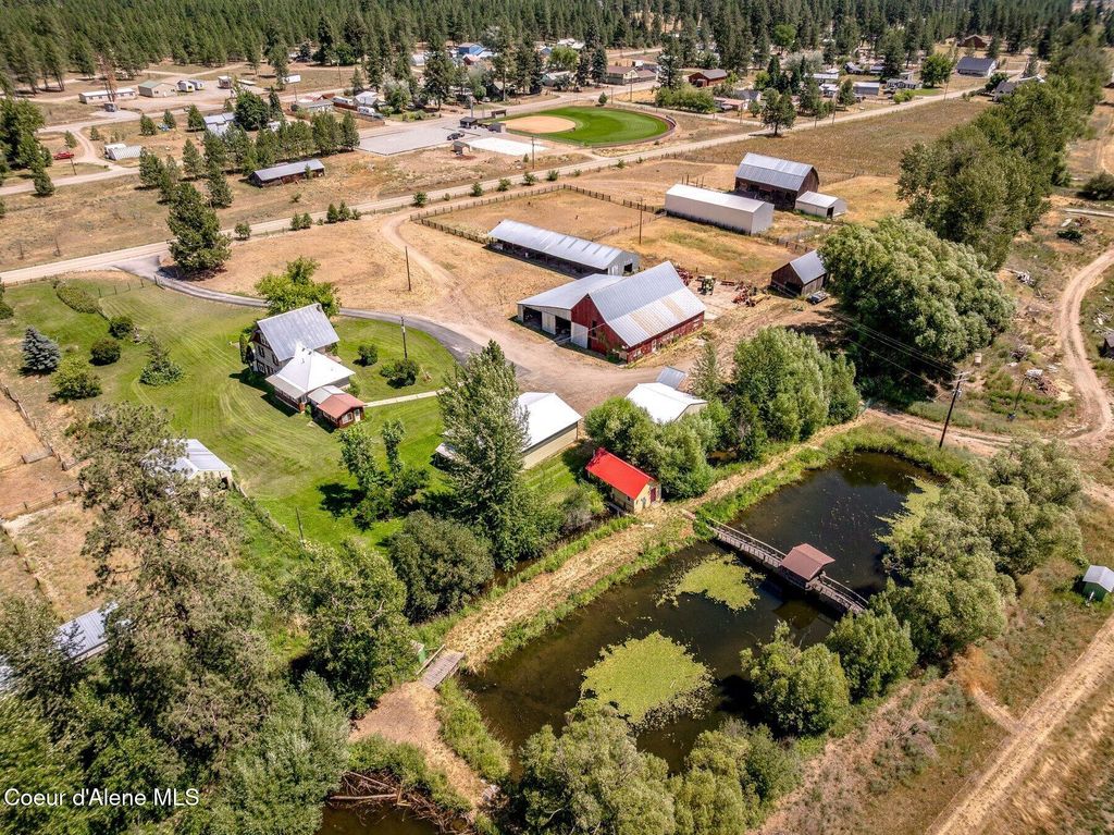 Photo of 210 Rusho Lane Ln, Blanchard, ID 83804 (MLS # 25-8155)
