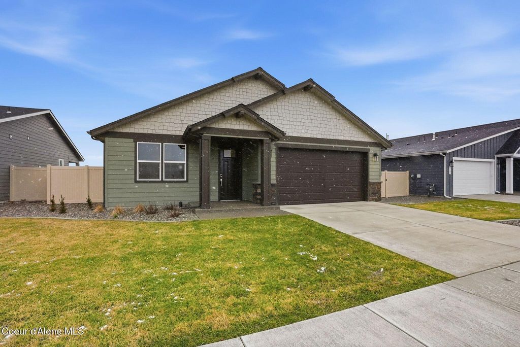 Photo of 6724 Coeur Terre Blvd, Coeur dAlene, ID 83815 (MLS # 26-3793)