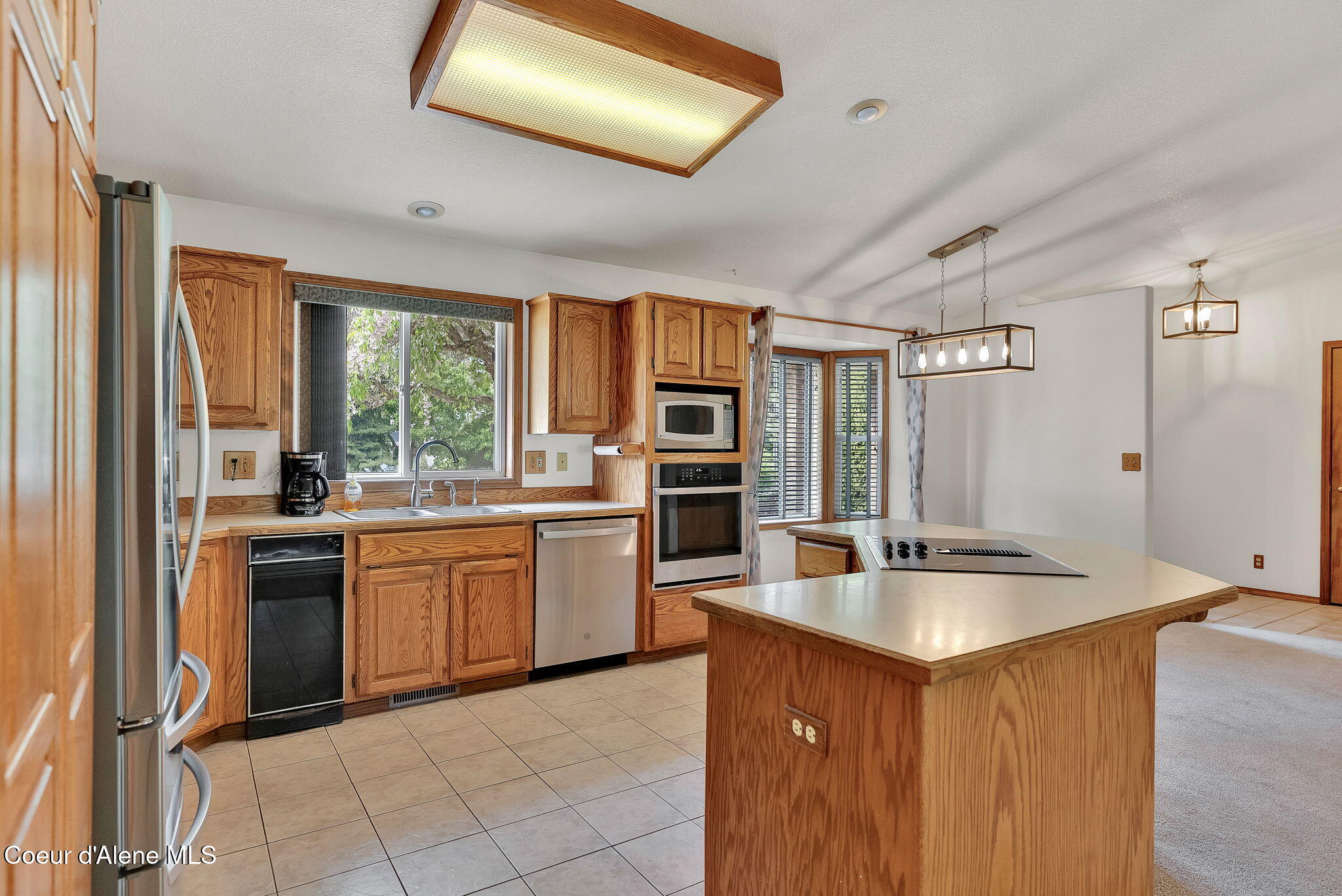 7776 N Valley St, Dalton Gardens, Alaska image 8