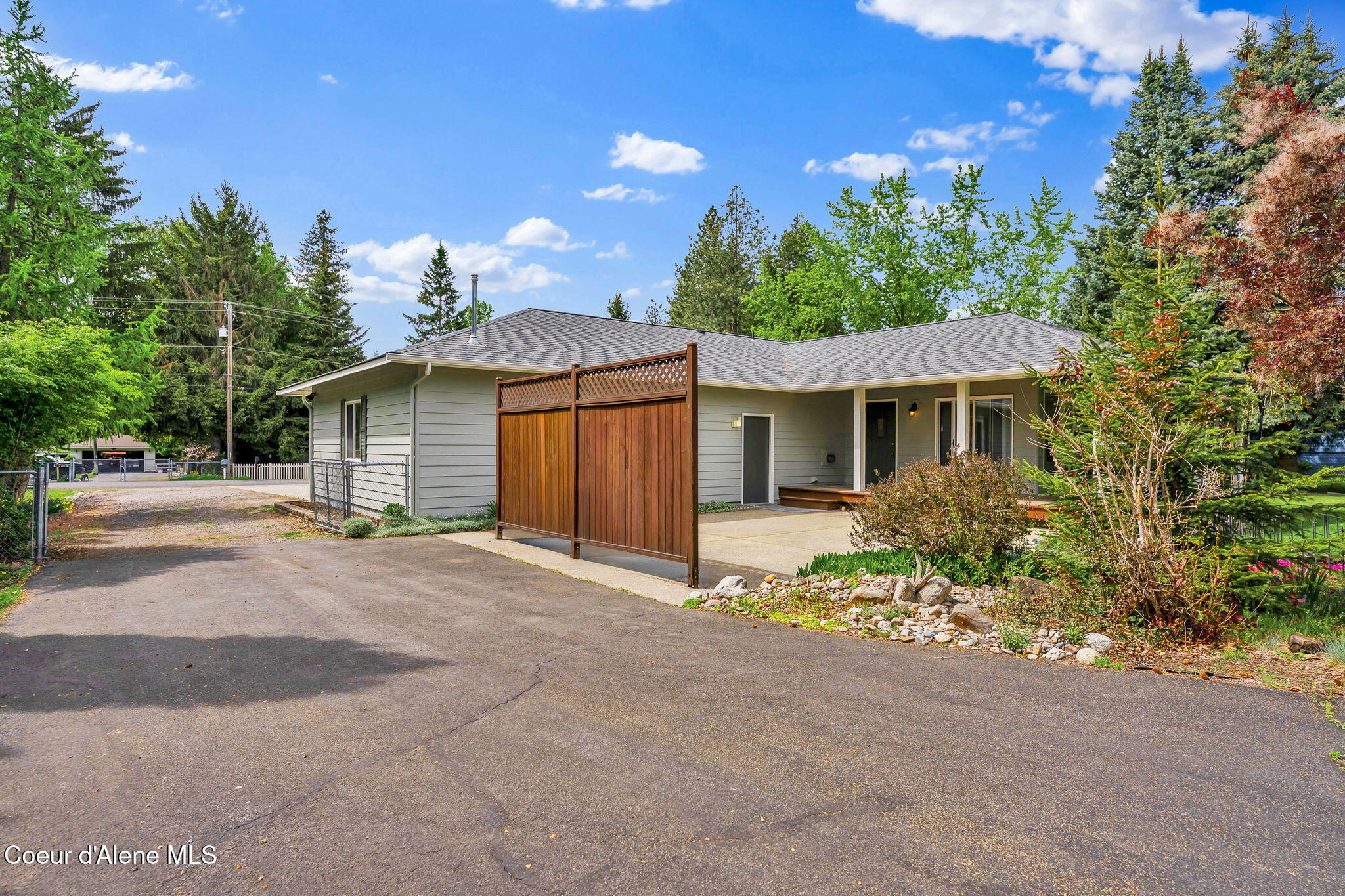 7776 N Valley St, Dalton Gardens, Alaska image 46