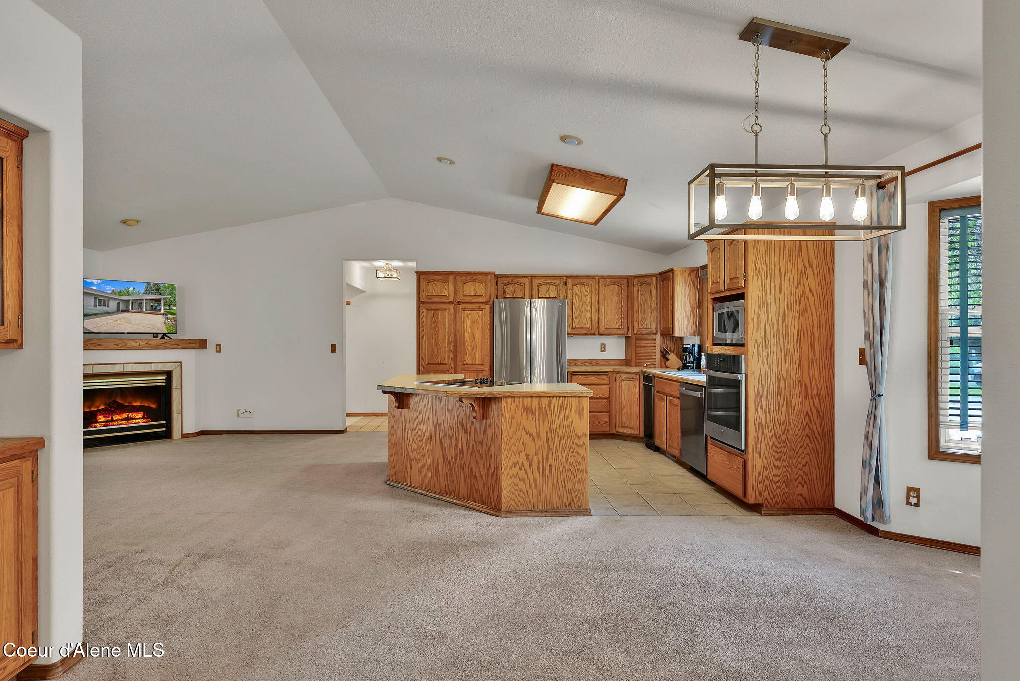 7776 N Valley St, Dalton Gardens, Alaska image 5