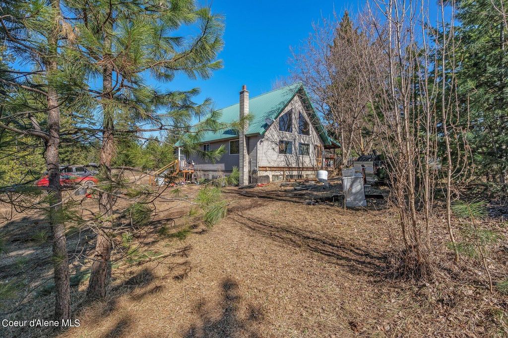 Photo of 32855 5th Ave, Spirit Lake, ID 83869 (MLS # 25-4359)