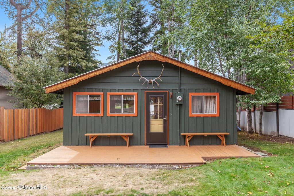 Photo of 10218 Lake Forest Forest, Rathdrum, ID 83858 (MLS # 26-9299)