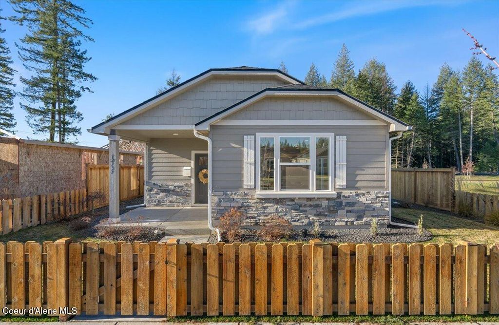 Photo of 12737 GENESIS Blvd, Hayden, ID 83835 (MLS # 26-3164)