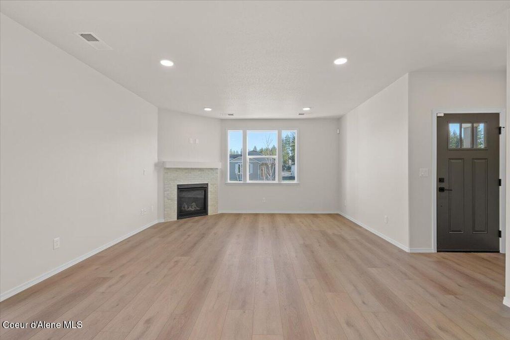 Photo of 12737 GENESIS Blvd, Hayden, ID 83835 (MLS # 26-3164)