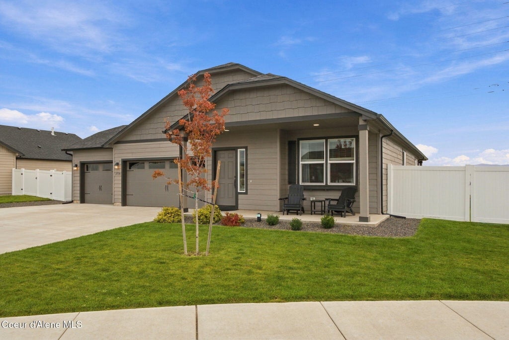 Photo of 11779 Lennon LN, Rathdrum, ID 83858 (MLS # 26-9916)