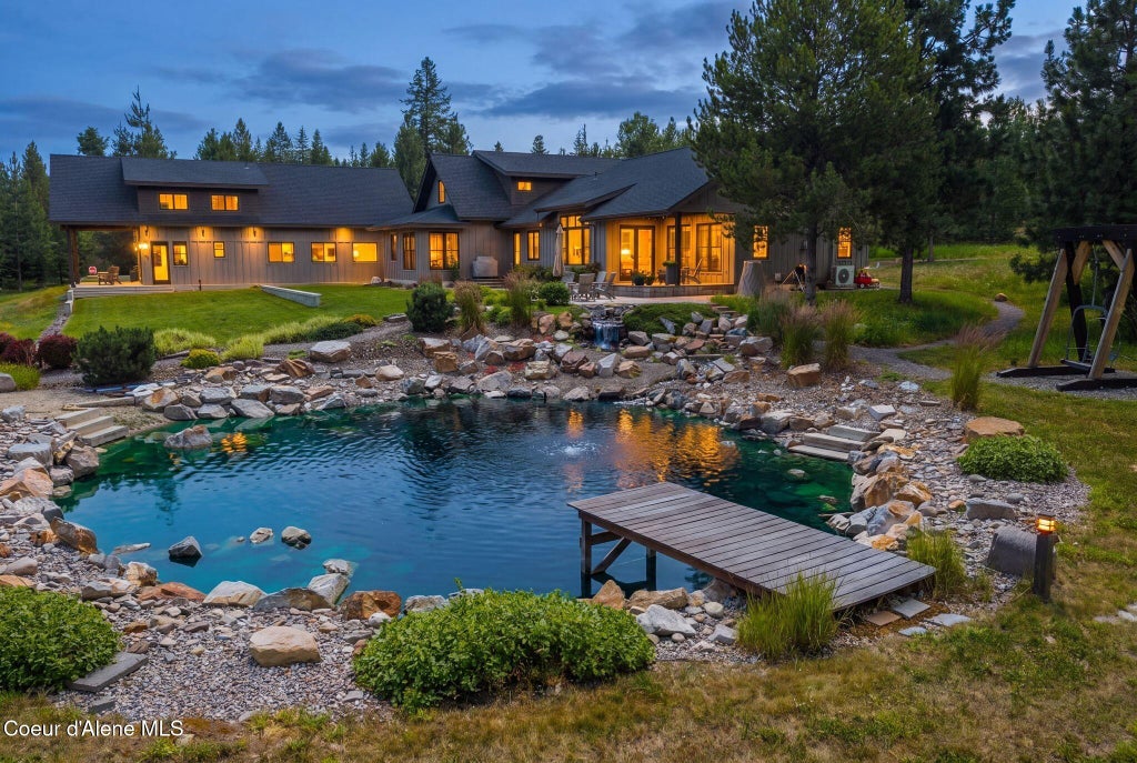 Photo of 417 Ravenwood DR, Sandpoint, ID 83864 (MLS # 26-8945)