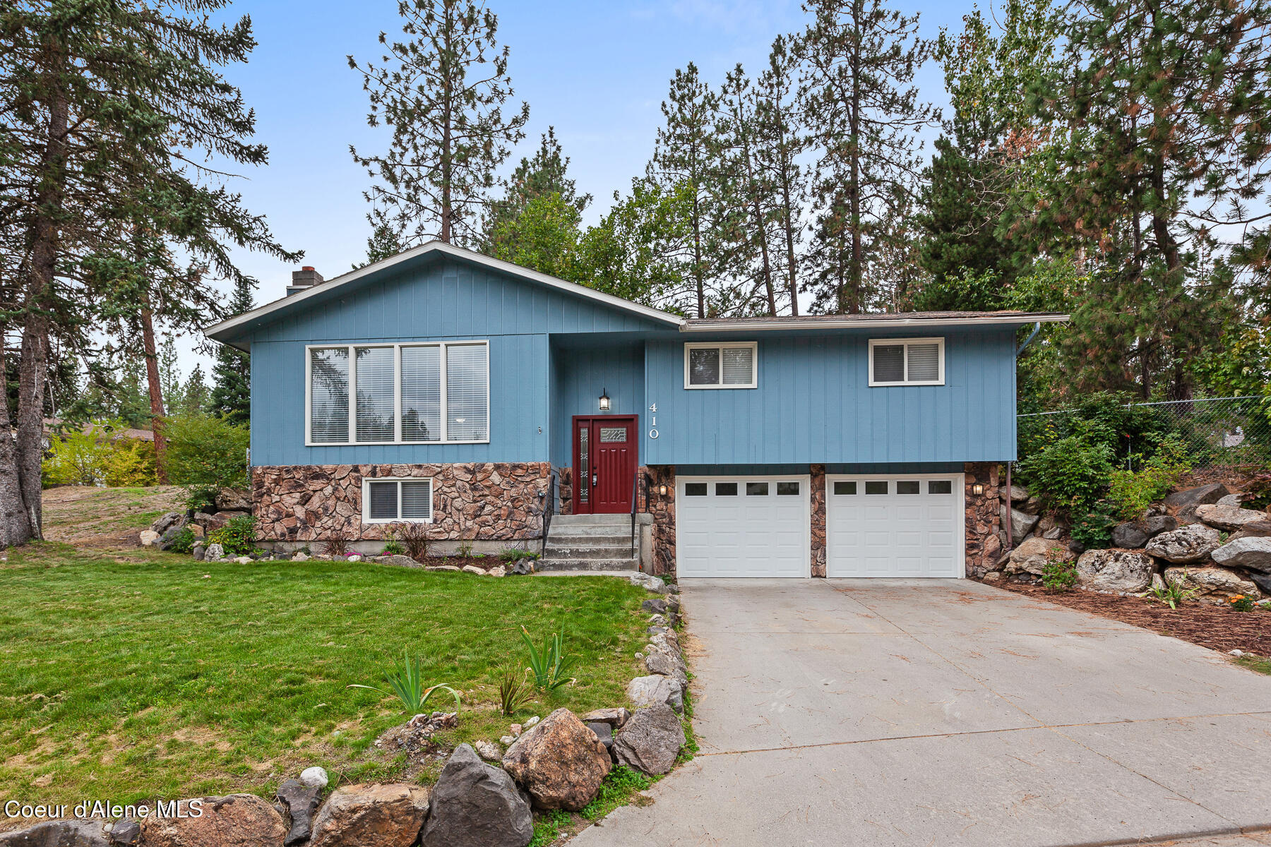 410 S Pinewood Dr, Post Falls, Idaho image 1