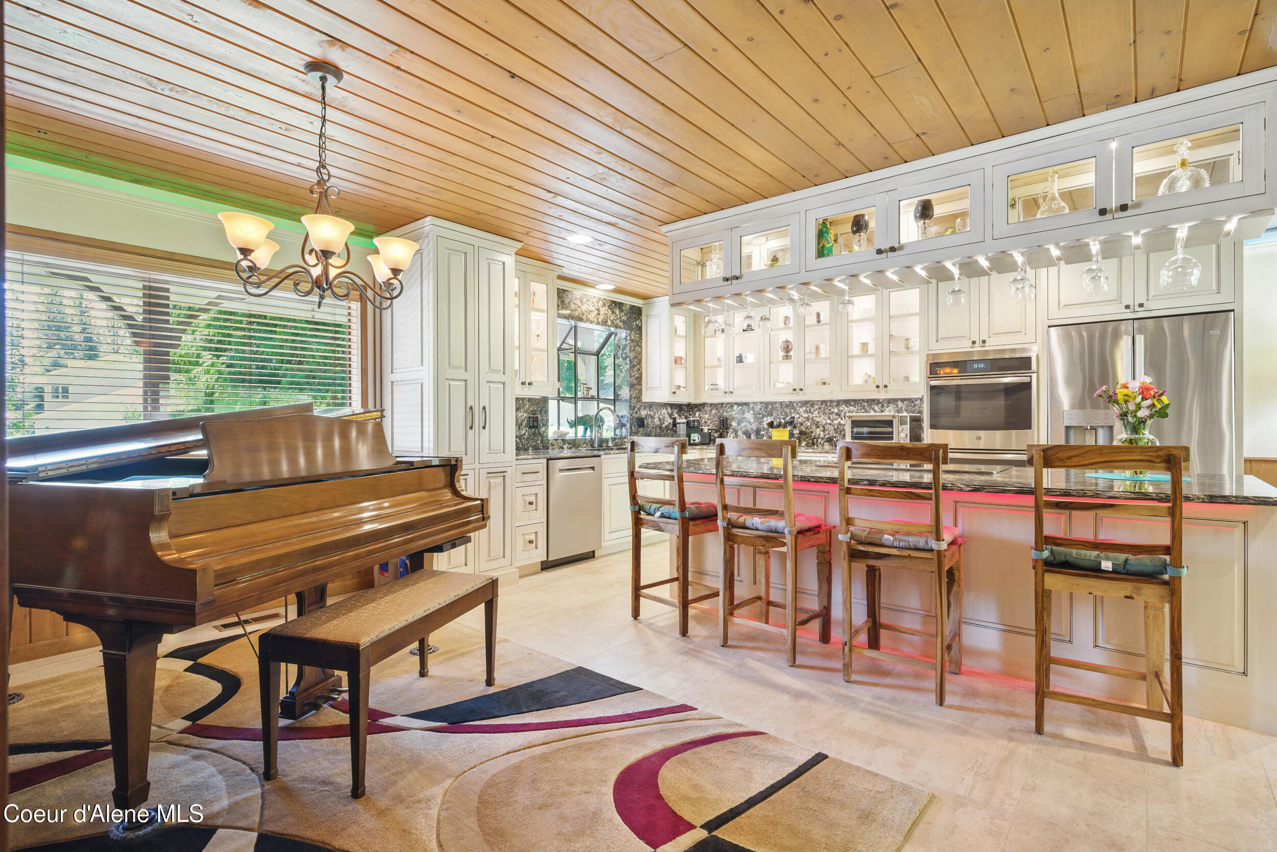 Sandpoint, Idaho, 83864, United States, 4 Bedrooms Bedrooms, ,3 BathroomsBathrooms,Residential,Active,2027775