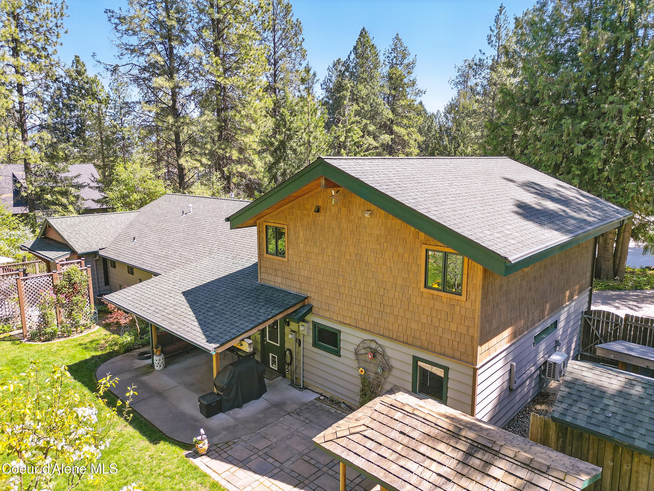 Sandpoint, Idaho, 83864, United States, 4 Bedrooms Bedrooms, ,3 BathroomsBathrooms,Residential,Active,2027775