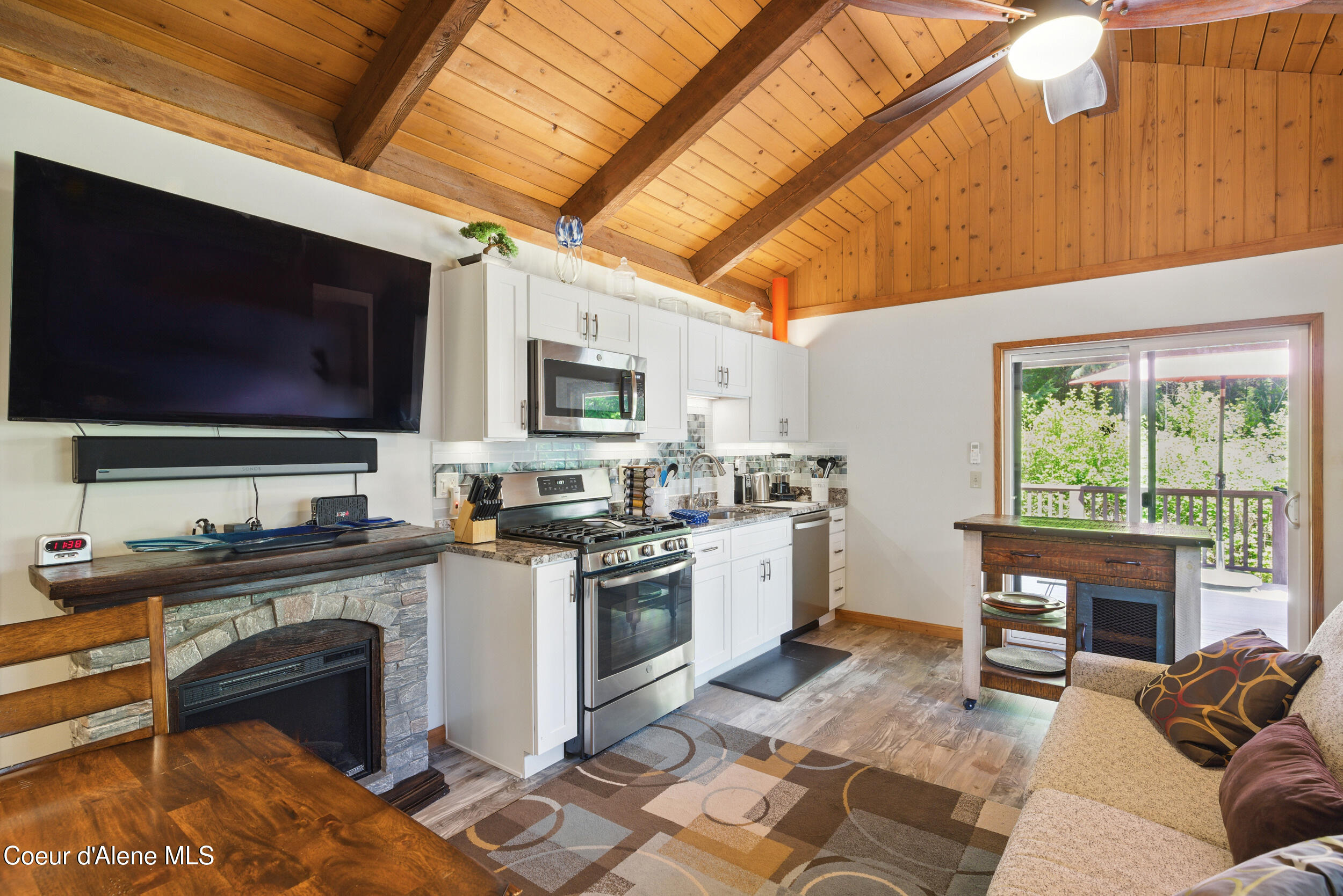 Sandpoint, Idaho, 83864, United States, 4 Bedrooms Bedrooms, ,3 BathroomsBathrooms,Residential,Active,2027775