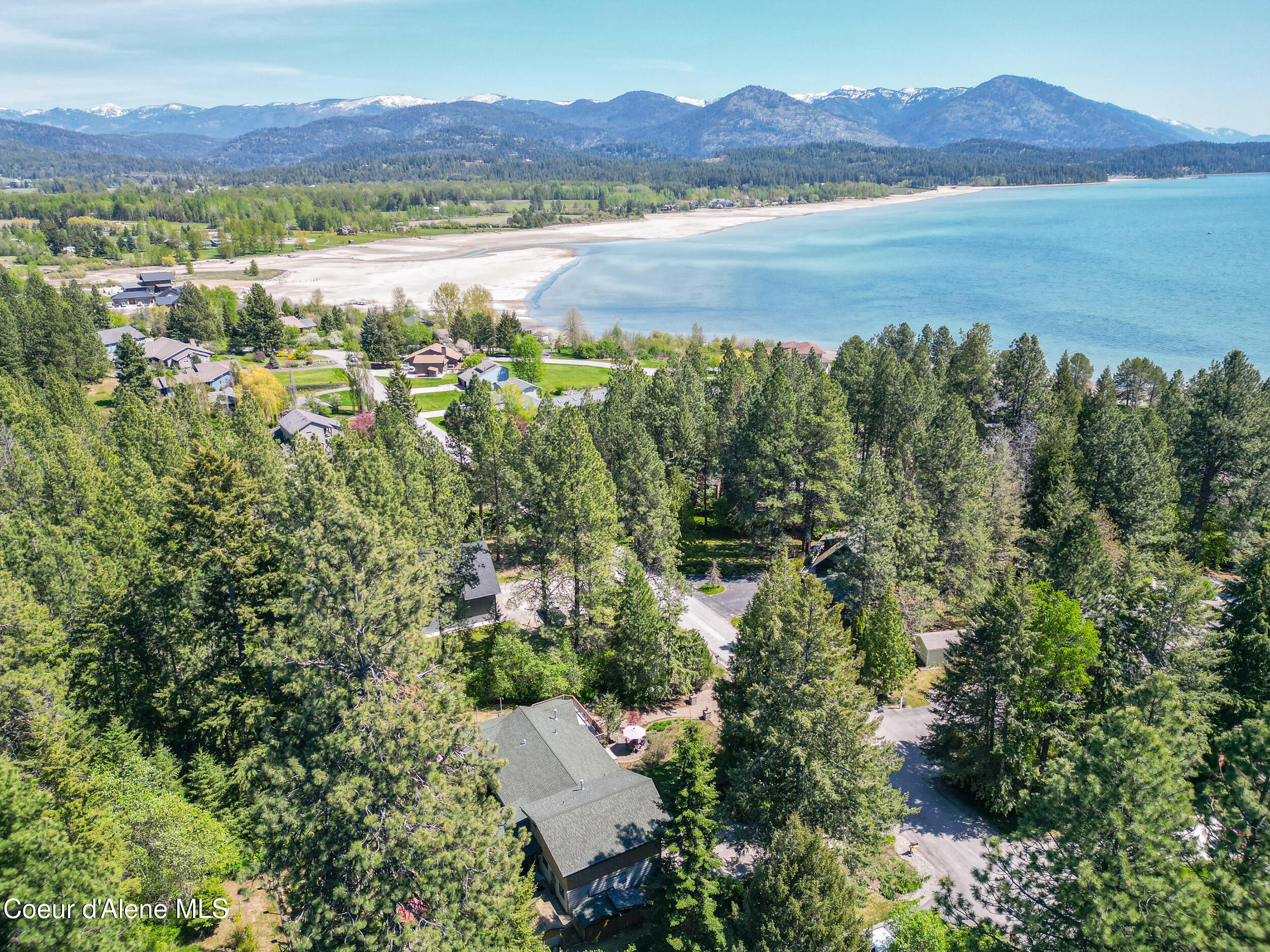 Sandpoint, Idaho, 83864, United States, 4 Bedrooms Bedrooms, ,3 BathroomsBathrooms,Residential,Active,2027775