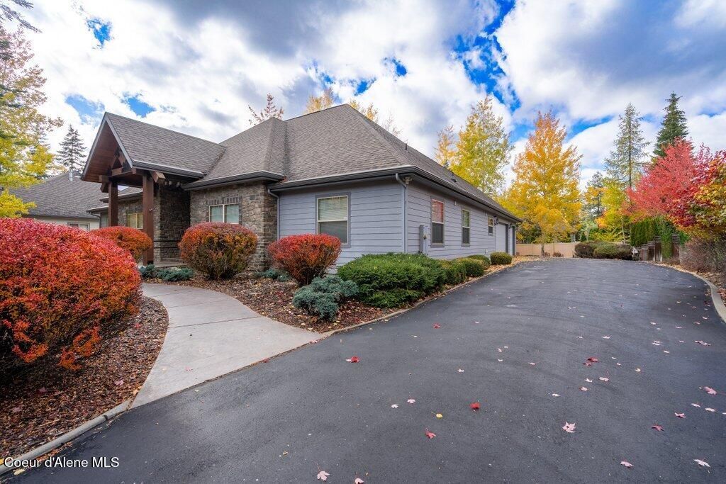 Photo of 12665 SHAMROCK St, Hayden, ID 83835 (MLS # 25-11283)