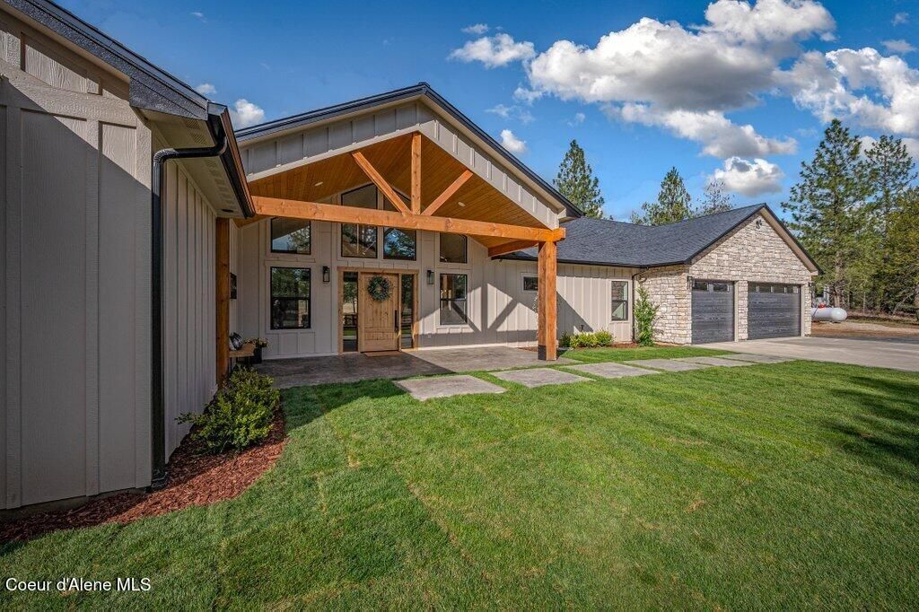 Photo of 1262 Findley Ln, Deer Park, WA 99006 (MLS # 26-2211)