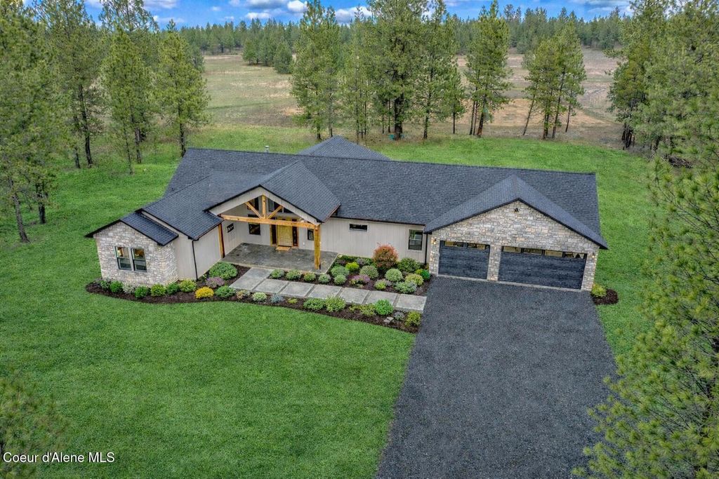 Photo of 1262 Findley Ln, Deer Park, WA 99006 (MLS # 26-2211)