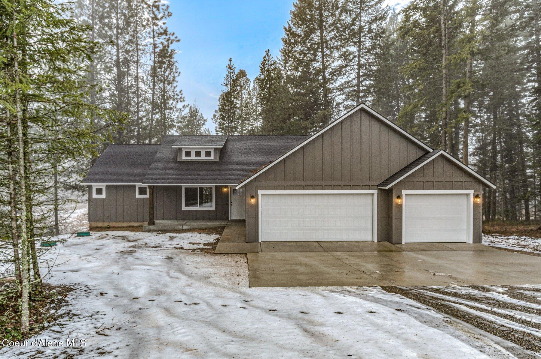 1579 Gypsy Bay Rd, Sagle, Idaho image 1