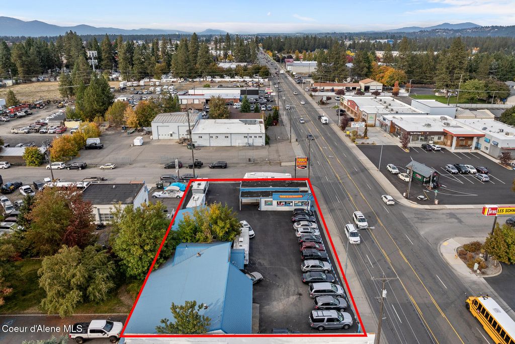 Photo of 2923 Government Way, Coeur dAlene, ID 83815 (MLS # 26-370)