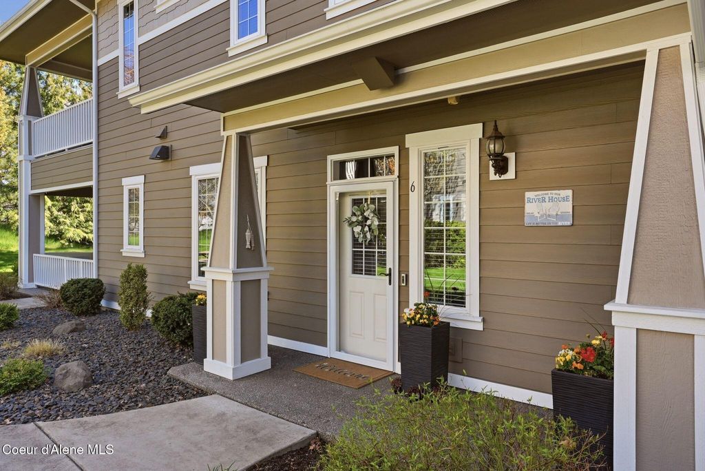 Photo of 4449 Greenchain Loop #6, Coeur dAlene, ID 83814 (MLS # 26-1911)